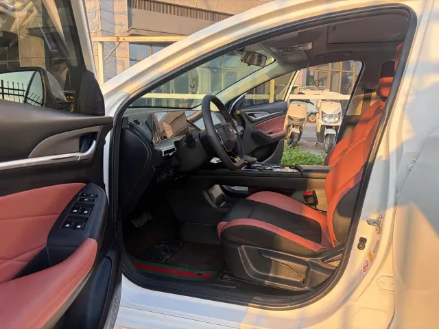 Changan Eado — Фото автомобиля 5