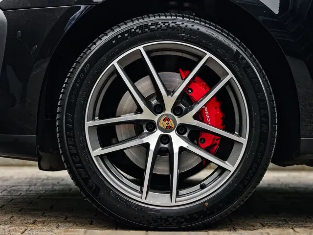 Porsche Macan — Фото автомобиля 9
