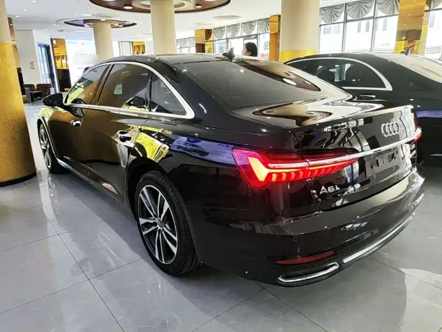 Audi A6L — Фото автомобиля 4