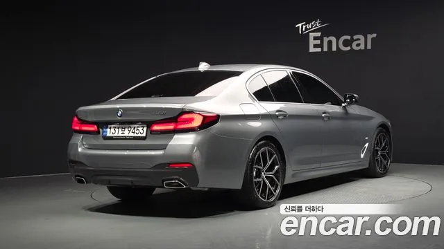 BMW 5-Series — Фото автомобиля 2