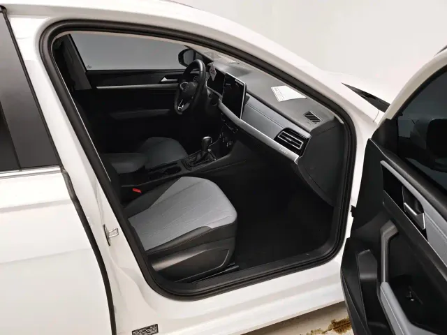 Volkswagen Lavida — Фото автомобиля 10