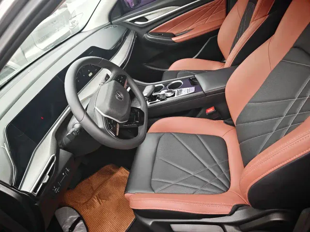 Changan Eado — Фото автомобиля 4