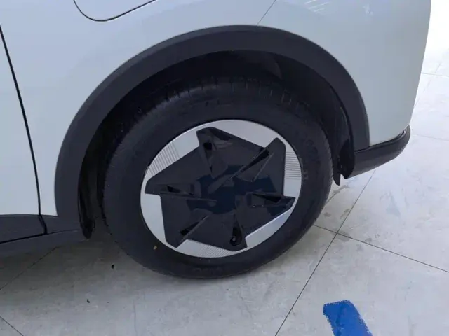 Geely Geometry E Firefly — Фото автомобиля 6