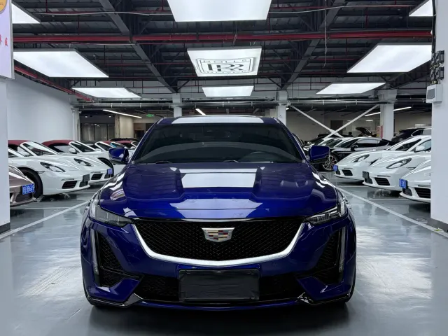 Cadillac CT5 — Фото автомобиля 2