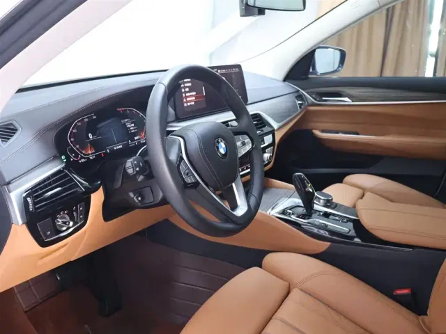 BMW 6 Series Gran Turismo — Фото автомобиля 11
