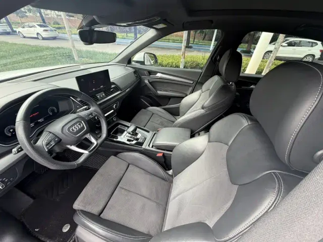Audi Q5L Sportback — Фото автомобиля 20