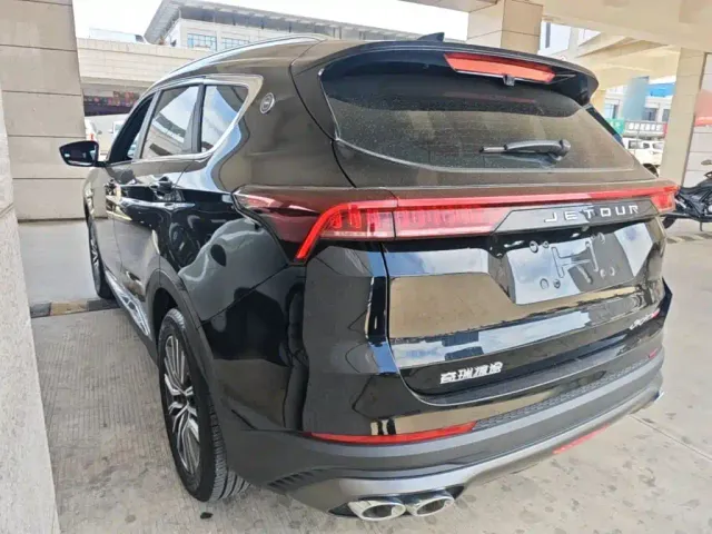 Jetour X70 Plus — Фото автомобиля 4
