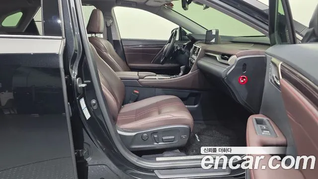 Lexus RX — Фото автомобиля 11