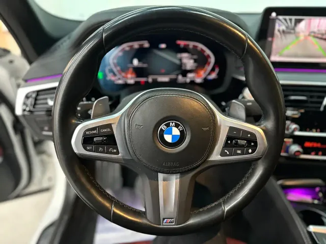 BMW 5 Series — Фото автомобиля 9
