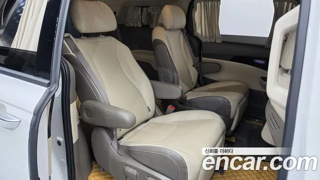 Kia Canival Carnival 4 поколение Бензин 7 мест Hi-Limousine — Фото автомобиля 8