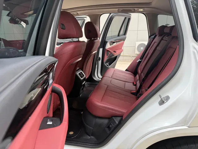 BMW X3 — Фото автомобиля 8