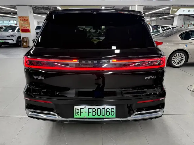 Geely Galaxy M9 — Фото автомобиля 5