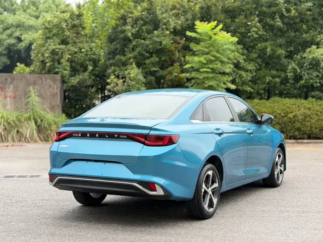 Geely Emgrand L — Фото автомобиля 4