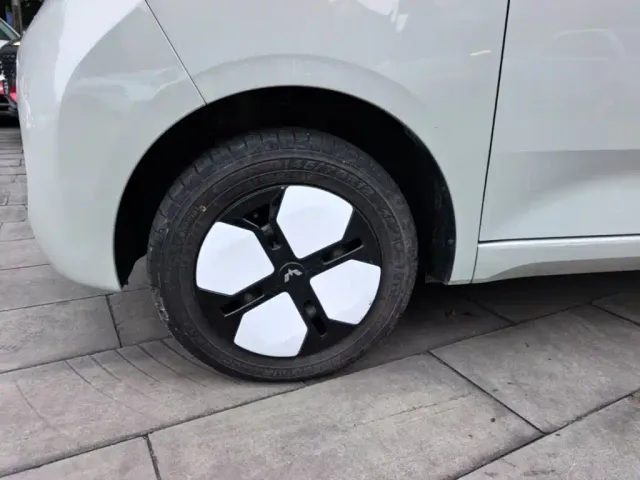 Wuling Hongguang Mini EV — Фото автомобиля 22