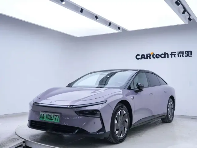Xpeng P7+ — Фото автомобиля 10
