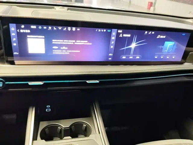 Ford Edge — Фото автомобиля 12