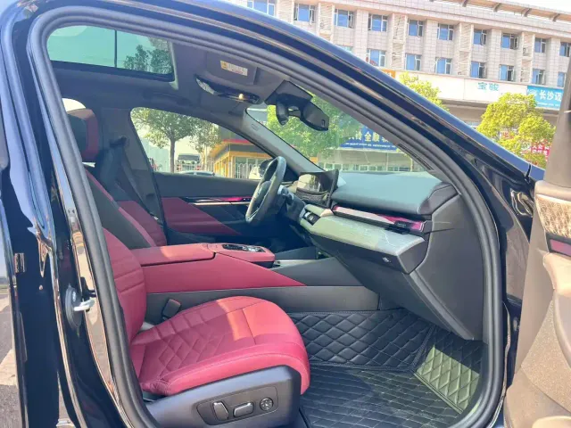 BMW 5 Series — Фото автомобиля 6