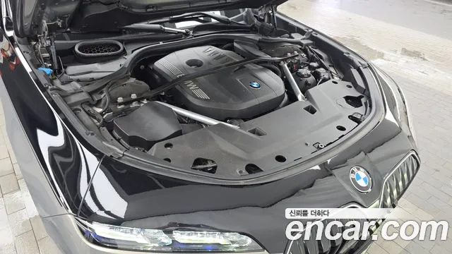 BMW 7-Series 7 серия (G70) 740i sDrive M Sport — Фото автомобиля 6
