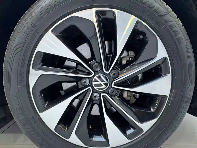 Volkswagen Passat — Фото автомобиля 24