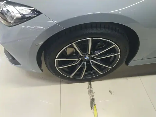 BMW 3 Series — Фото автомобиля 22