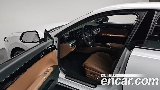 Hyundai Grandeur Grandeur (GN7) 2.5 Бензин 2WD — Фото автомобиля 8