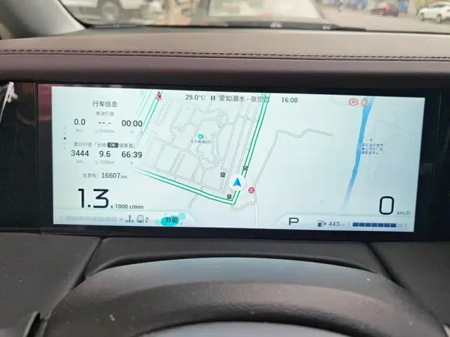 GAC Trumpchi M8 — Фото автомобиля 14