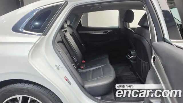 Hyundai Grandeur Новый Grandeur IG 3.0 LPi (Для проката) — Фото автомобиля 12