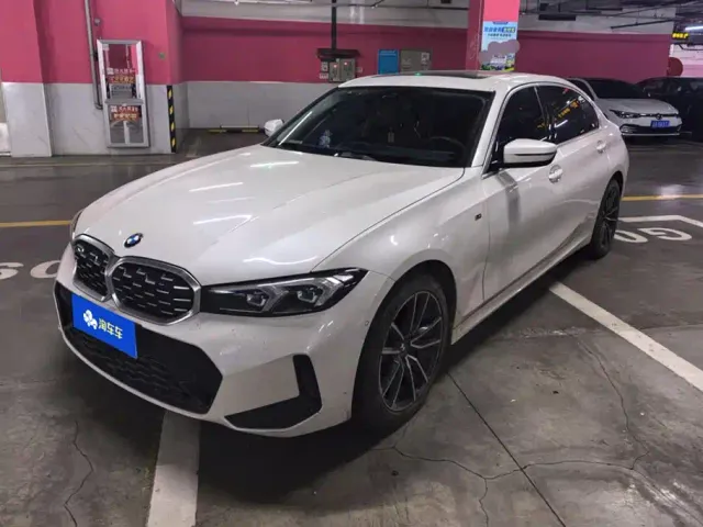 Фотография автомобиля — BMW 3 Series