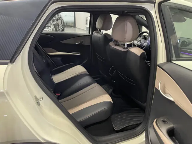BYD Dolphin — Фото автомобиля 21