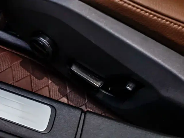 Volvo S90 — Фото автомобиля 25