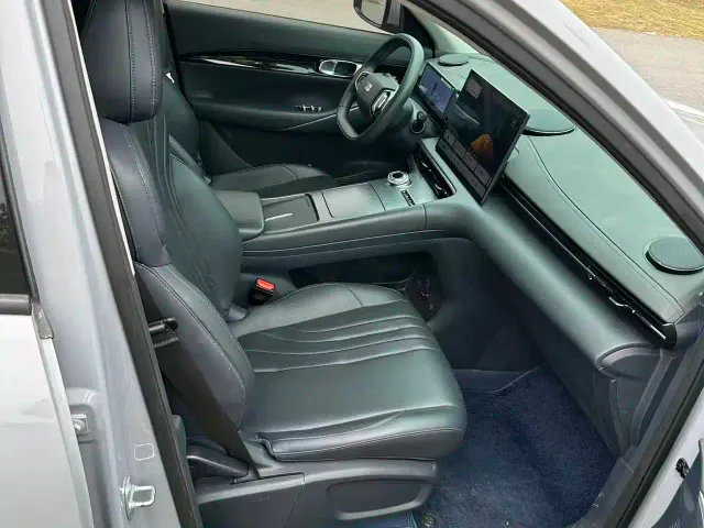 Geely Galaxy E5 — Фото автомобиля 4