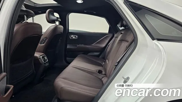 Hyundai Ioniq6 Long Range AWD — Фото автомобиля 22