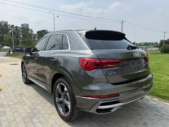 Audi Q3 — Фото автомобиля 4