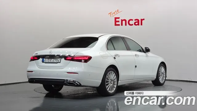 Mercedes-Benz E-Class W213 — Фото автомобиля 2