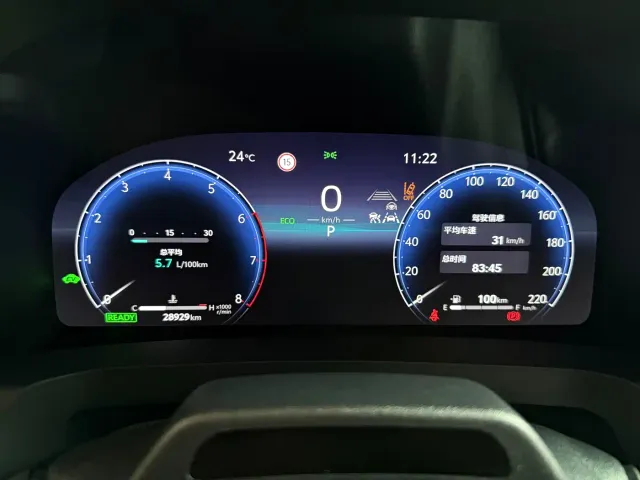 Toyota Alphard — Фото автомобиля 10