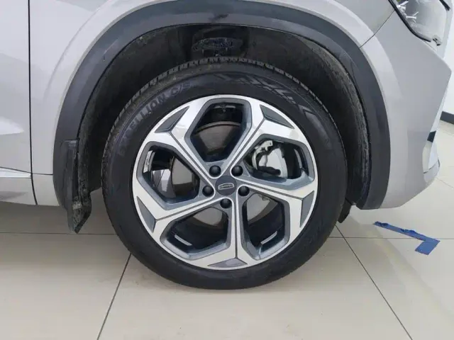 Geely Xingyue L — Фото автомобиля 6