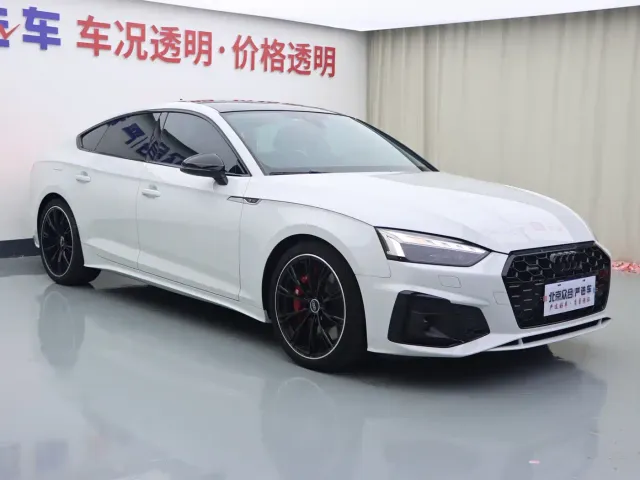 Audi Audi A5 (Import) 2024 Sportback 40 TFSI quattro Luxury Dynamic — Фото автомобиля 2