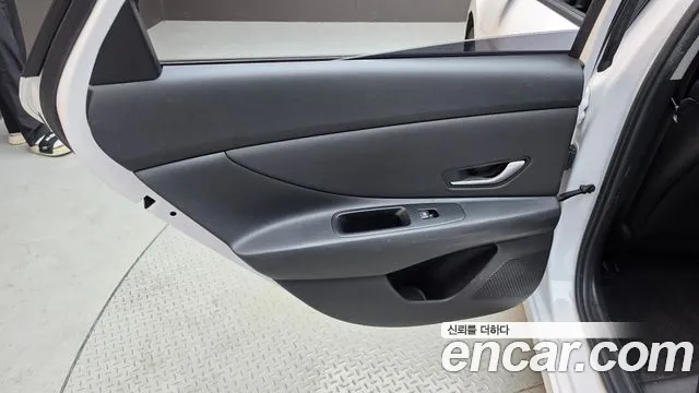 Hyundai Avante — Фото автомобиля 14