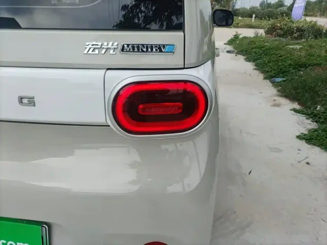 Wuling Hongguang Mini EV — Фото автомобиля 7