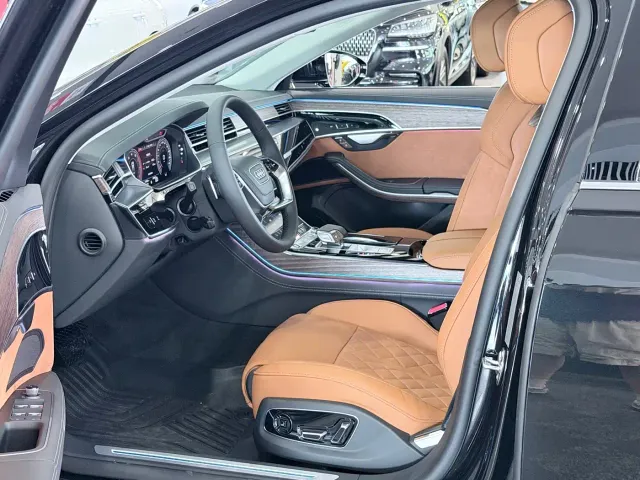 Audi A8 — Фото автомобиля 6