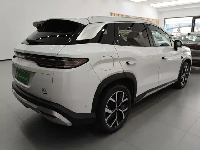 BYD Song L DM-i — Фото автомобиля 6