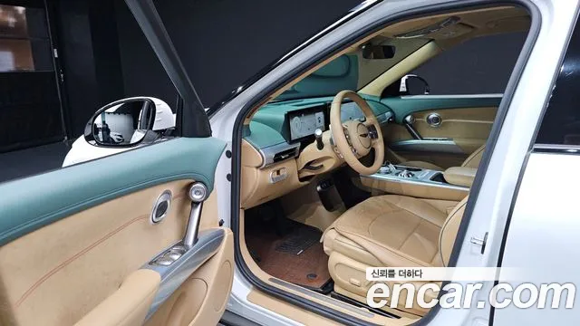 Genesis GV60 — Фото автомобиля 14