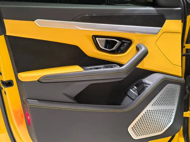 Lamborghini Urus — Фото автомобиля 7