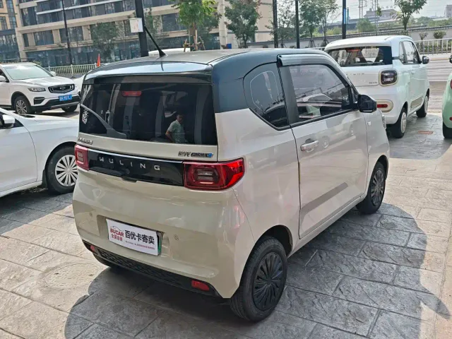 Wuling Hongguang Mini EV — Фото автомобиля 4