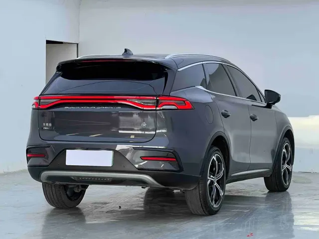 BYD Tang — Фото автомобиля 7