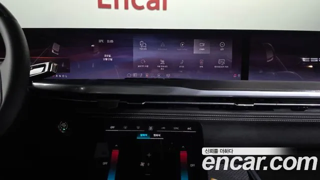 Cadillac Escalade — Фото автомобиля 20