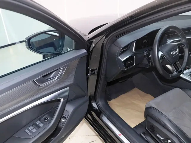 Audi A6L — Фото автомобиля 9