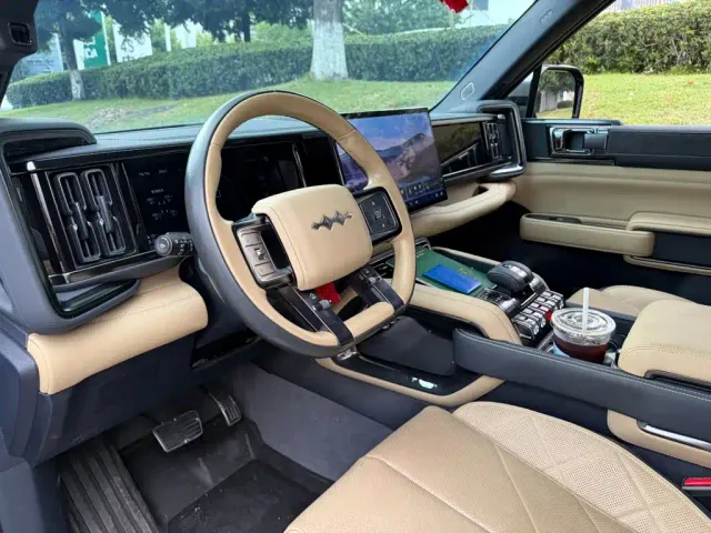 BYD FangChengBao Leopard 5 — Фото автомобиля 7