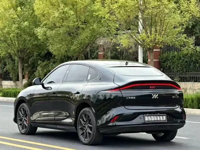 IM Motors LS6 — Фото автомобиля 7