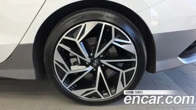 Hyundai Ioniq 6 — Фото автомобиля 6